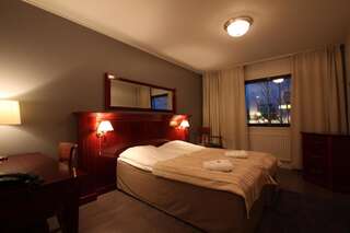 Отель Hotelli Jussan Tupa Энонтекиё Двухместный номер с 1 кроватью или 2 отдельными кроватями-3